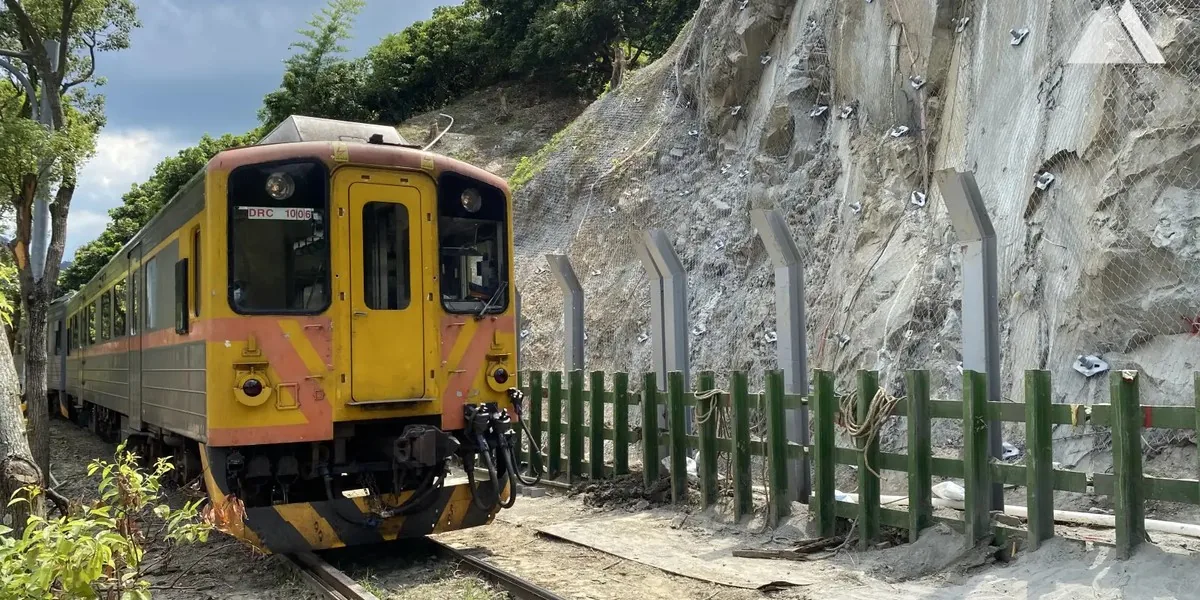 Slope and rockfall protection image