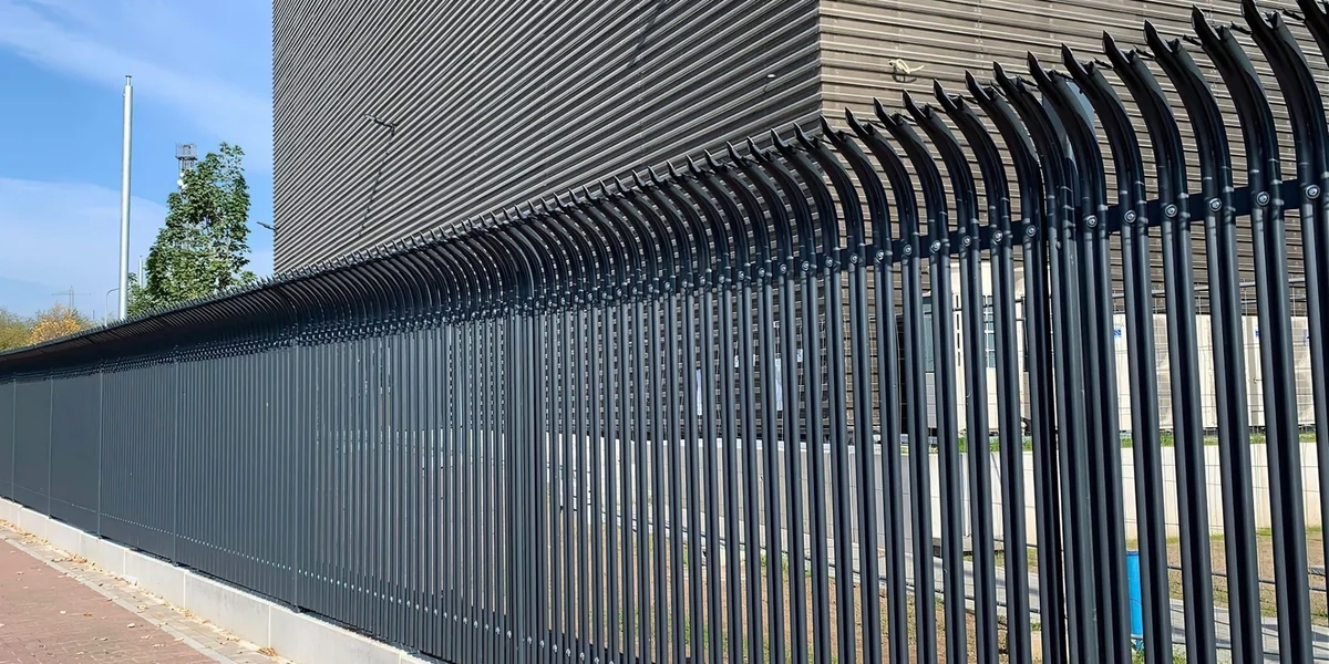 Palisade Fence product detail photo showing the actual product and application